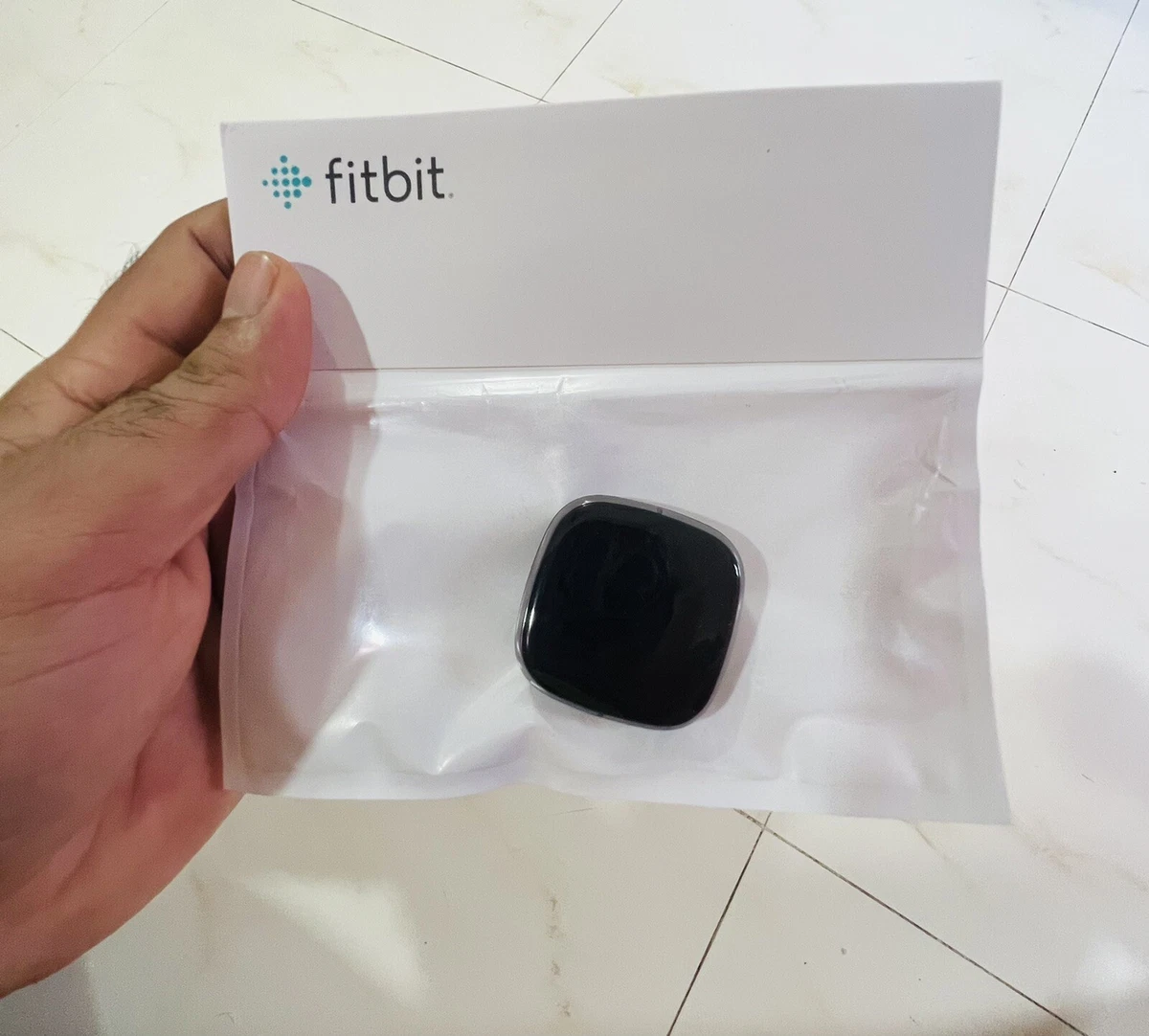 Pebble top fitbit versa