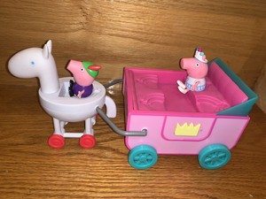 princess peppa carriage