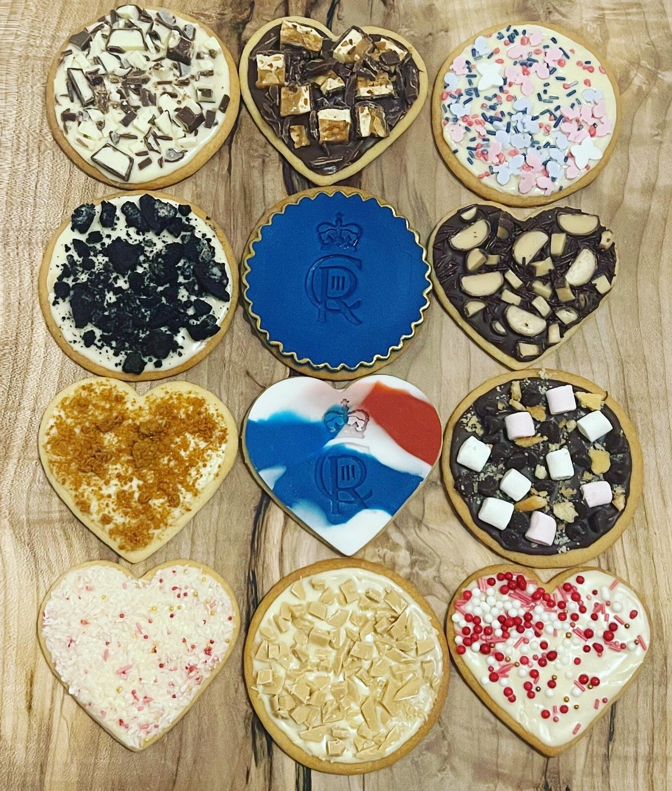 King’s Coronation Luxury Afternoon Tea & Cake eBay