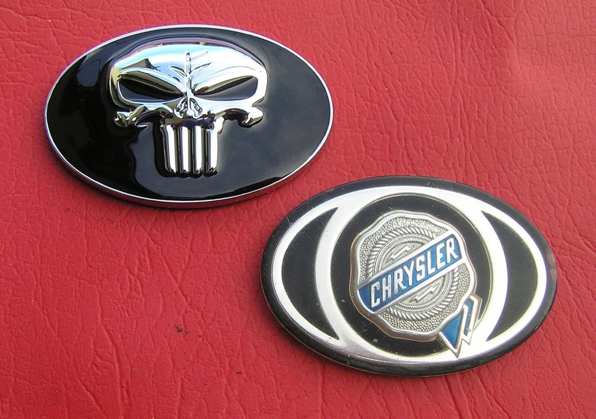 PUNISHER fit Chrysler 300C GRILL Replacement 70 + 63mm CAR EMBLEMS