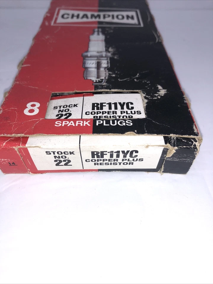Copper Plus Champion Spark Plug 22 RF11YC LOT OF 5 NEW OLD STOCK  NOS - Image 2 of 4