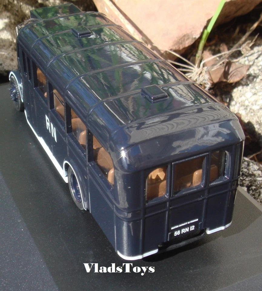 Oxford Military 1:76 Bedford OWB Bus Royal Navy World War II 76OWB001 - Image 3 of 4