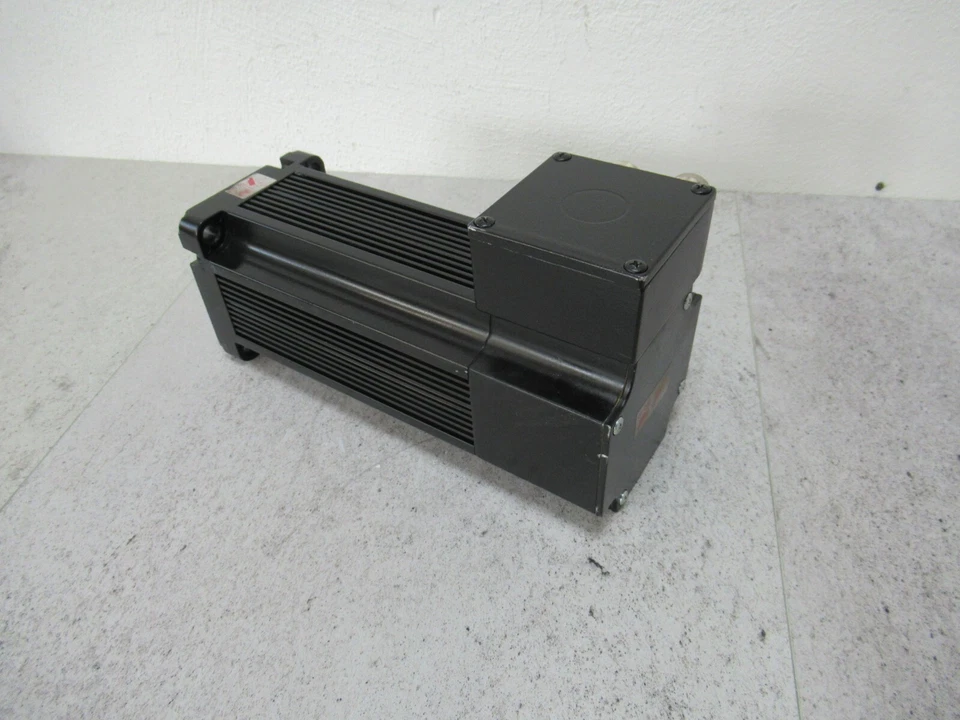 Moog FAE T1-V6-030-17-00-GS-A4 Servomotor Moog T1-V6-030-17-00-GS-A4 - Imagen 4 de 4