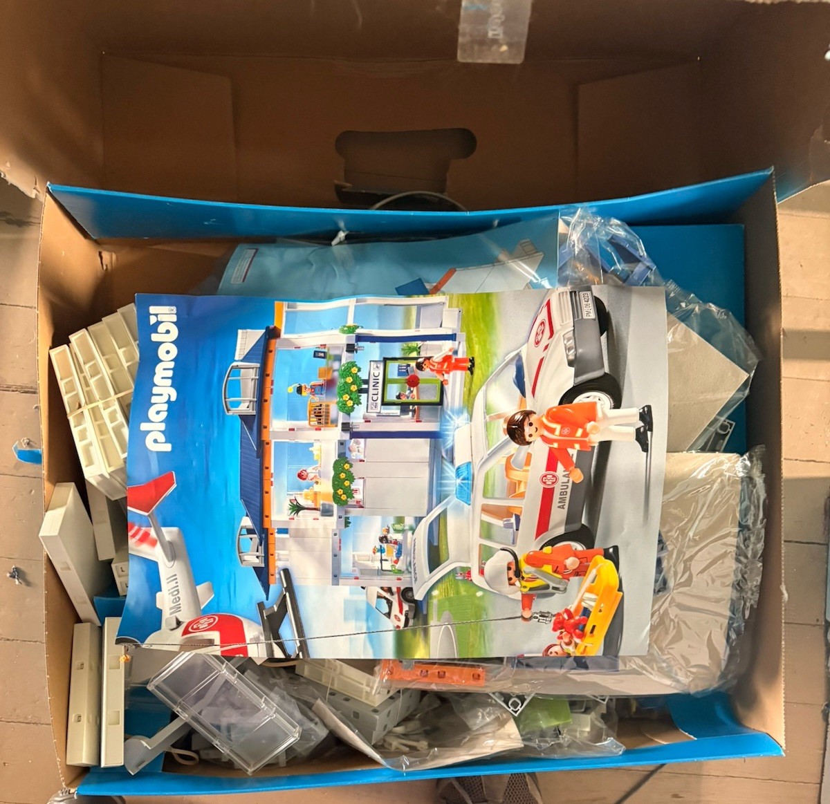 PLAYMOBIL Hospital Clinic 4404 Nearly Complete With Extras for