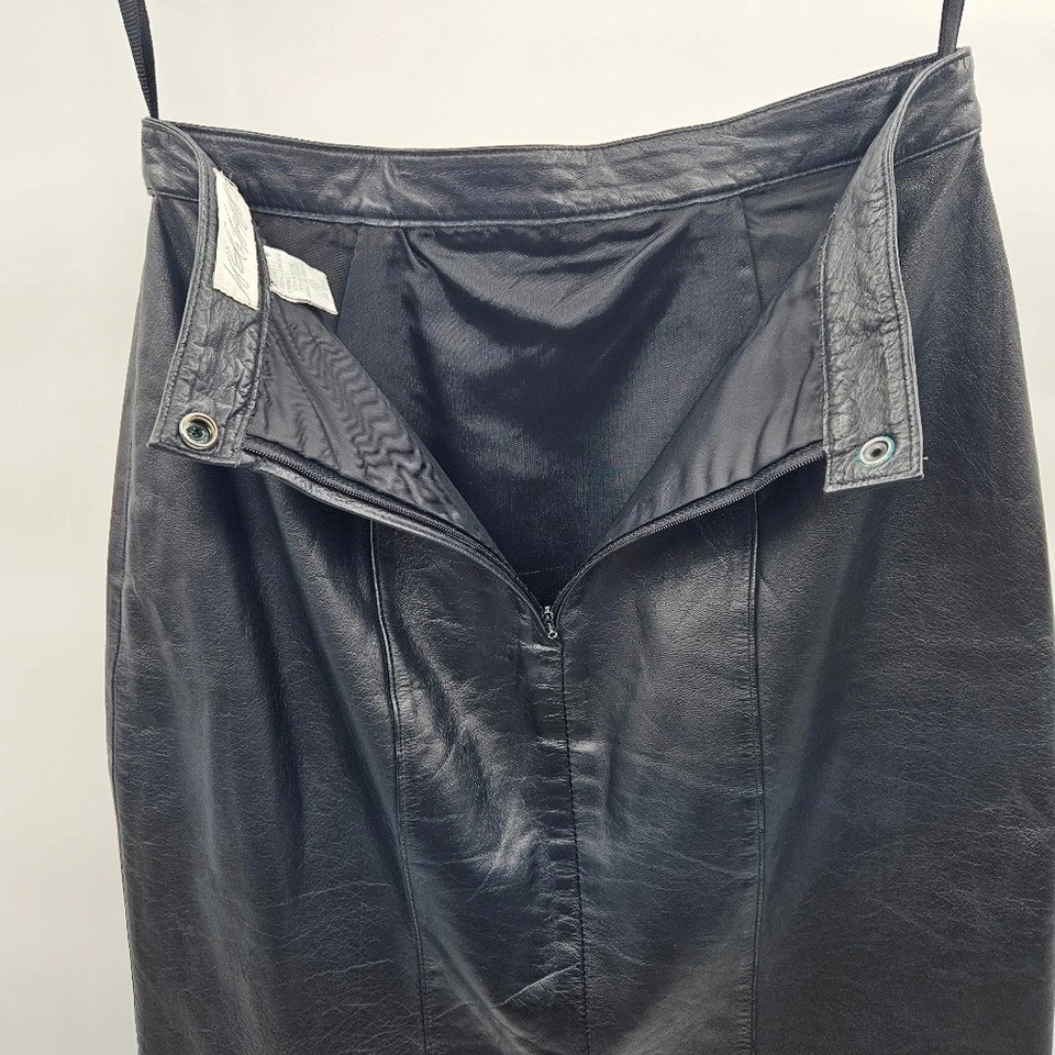 Falda lápiz Lord & Taylor vintage de cuero negro talla 8 Foto 3 de 4