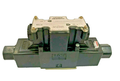 UCHIDA REXROTH 4WE 6T-60M0/AW100NPL Hydraulisches Wegeventil AC 100V