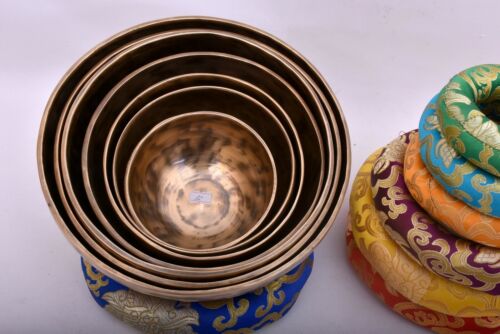 4-8 inches Chakra frequency tuned singing bowl set of 7 - Tibetan Singing bowls - Picture 3 of 7