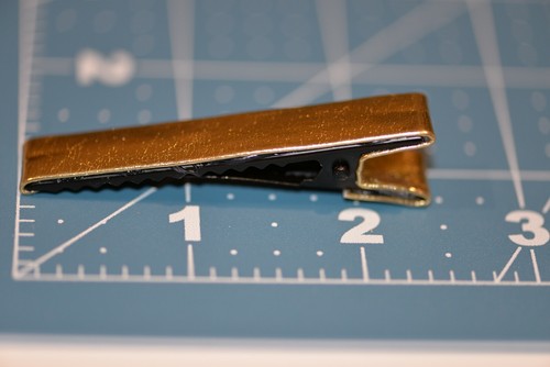 Gold or Silver faux leather lined alligator clips 2.4 inch long - Picture 5 of 8