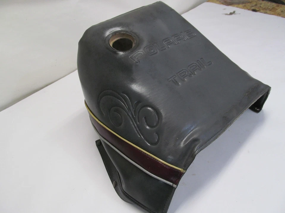 1987 POLARIS TRAIL SKS 488 500 FUEL GAS TANK RESERVOIR COVER - Image 2 of 4