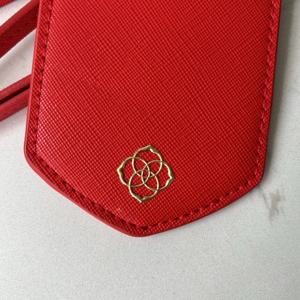 Kendra Scott Foto I.D. Cordón con tarjetero rojo con detalles dorados Foto 2 de 4