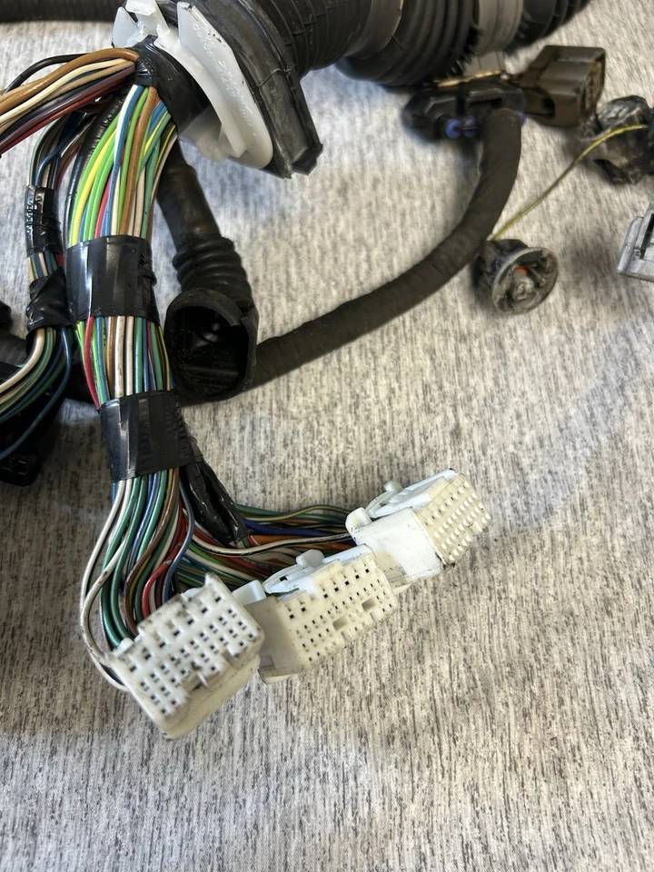 Chicote de fios para motor Lexus GS430/LS430, 1998-2005 4.3L V8, 3UZFE 136D - Imagem 2 de 4