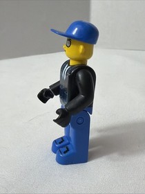 LEGO Juniors Town Police Set #4666 - Speedy Police Car - 100% Complete No Manual