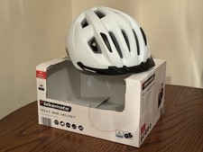 Bikemate Casco da Ciclismo/Ciclismo per Adulti con Luce LED Posteriore - Bianco, 54-59 cm 