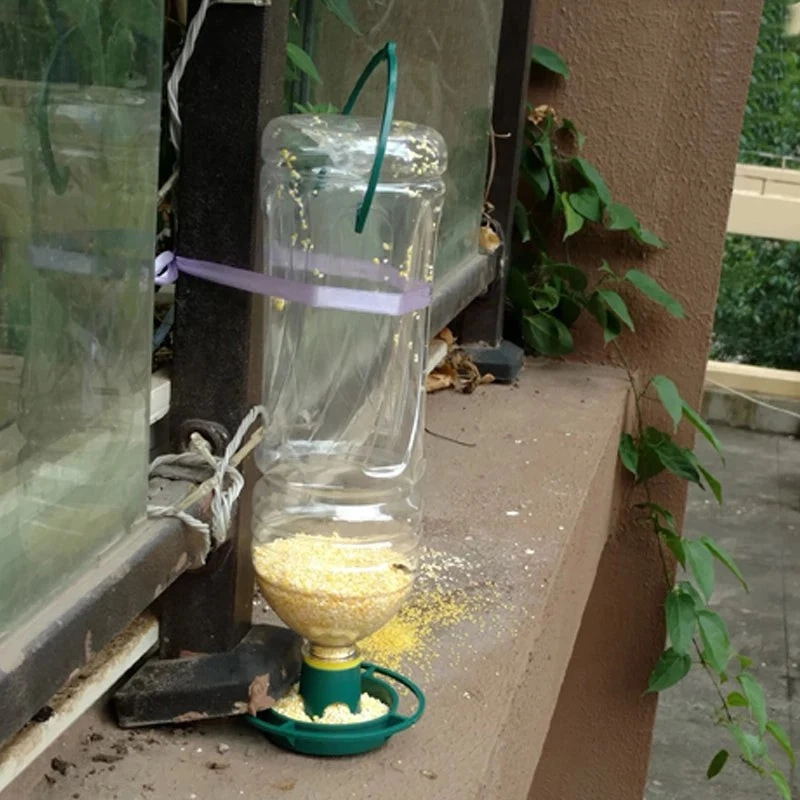 Outdoor Vogel Futterstation aus Kunststoff zur einfachen Samen Fütterung - Bild 3 von 4