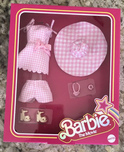 Barbie The Movie Fashions 2 Packs Giftset - Picture 9 of 11