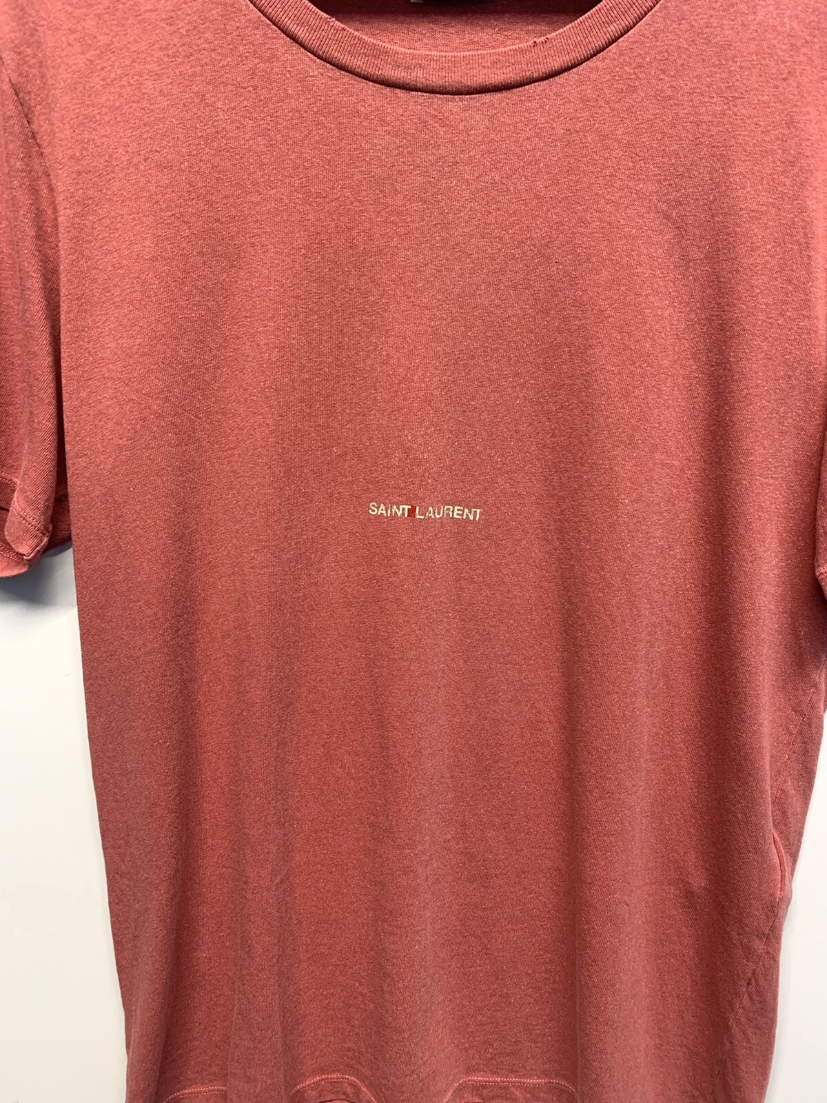 T shirt effetto invecchiato logo rosa Saint Laurent taglia small prezzo speciale £300