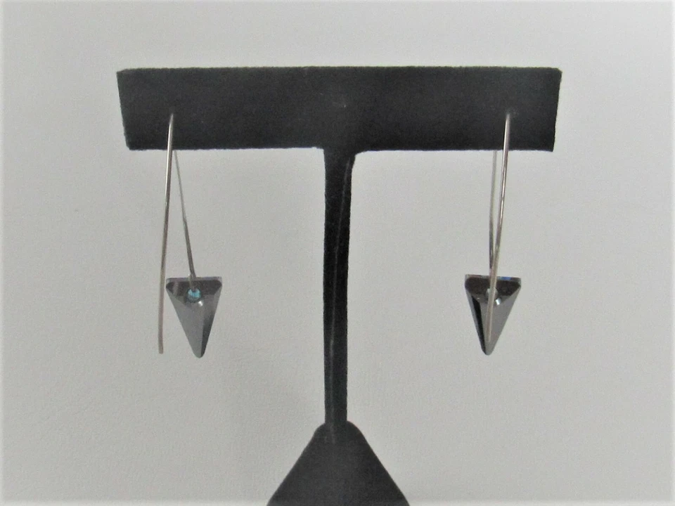 925 SILVER EARRINGS BERMUDA BLUE SWAROVSKI CRYSTAL MODERNIST CLASSIC ELEGANT 404 - Image 3 of 4