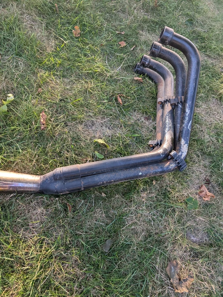 Suzuki GS 750 1977 silenciador de cabezal escape GS 750 Foto 4 de 4