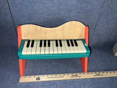 B Toys Wooden Plastic Piano/Keyboard Mini Maestro Works Great 