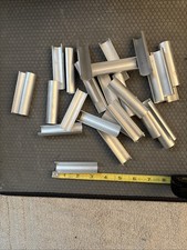 90 Aluminium Schnappschellen für 1/2 Rohre für PVC oder Metallrahmen