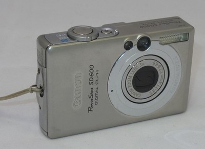 Canon PowerShot SD600 6MP Digital Elph Camera 3x Optical Zoom (1079B001)