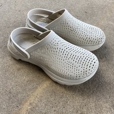 Skechers Foamies Women  s Size 6 Slip On Sport Sandal-CLEAN Off-White Beige Tan