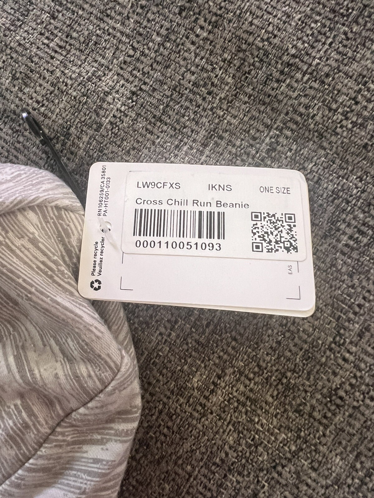 PONY Cappello Lululemon Cross Chill Run Beanie grigio taglia unica coda di cavallo IKNS