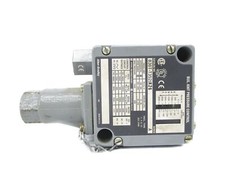 ALLEN BRADLEY 836T-T352JX26 SER. A UNMP