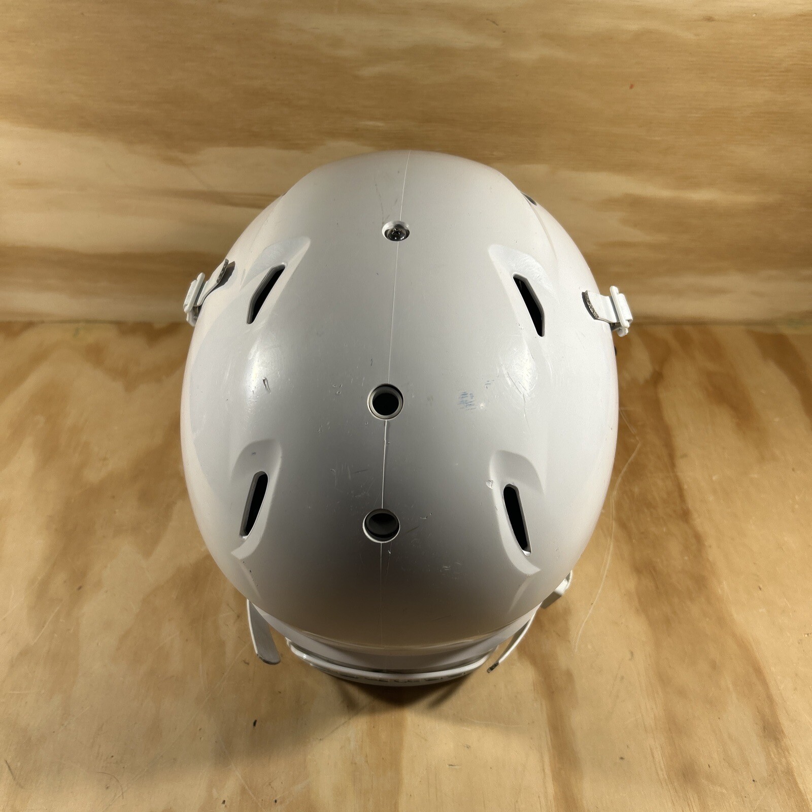 Schutt Vengeance z10 Youth Football Helmet Size Small w/ Face Guard