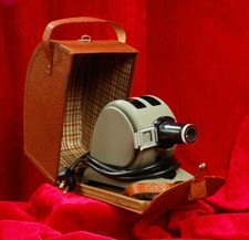 MINOX WETZLER GIESSEN GERMANY Half-Frame Spy SLIDE PROJECTOR 3001 1965 W/CASE