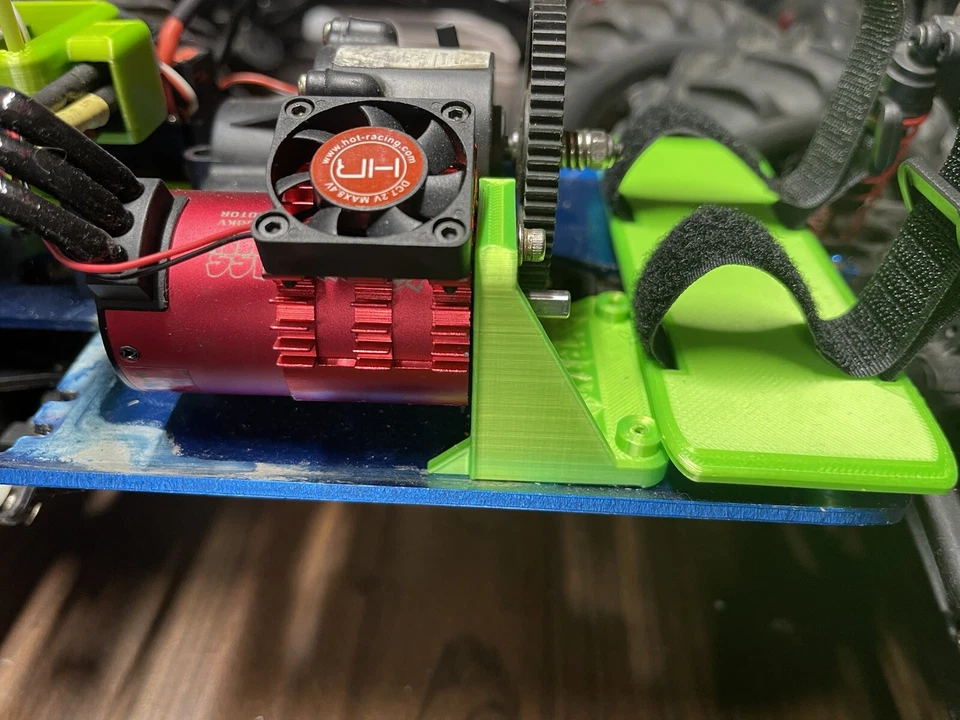 Redline RC custom Nitro To Electric Conversion Mount Kit For 2.5 Traxxas Tmaxx - Image 4 of 4