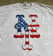 2 Vintage - NY Mets Shirts- American Flag NY  & New York Buildings