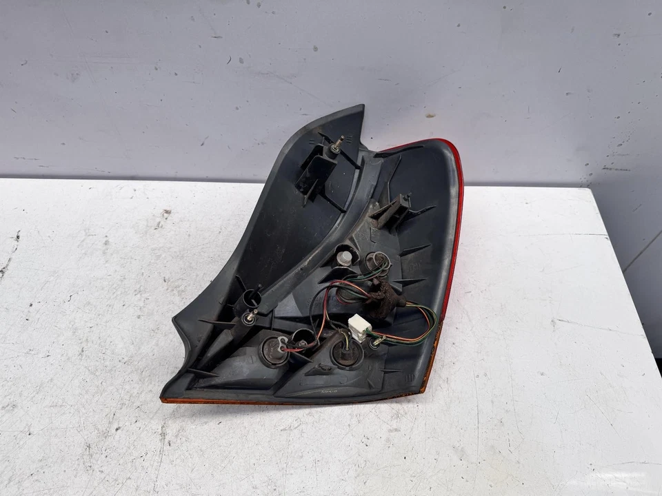 Ford Laser Left Tail Light KN 02/1999-04/2001 - image 3 of 4