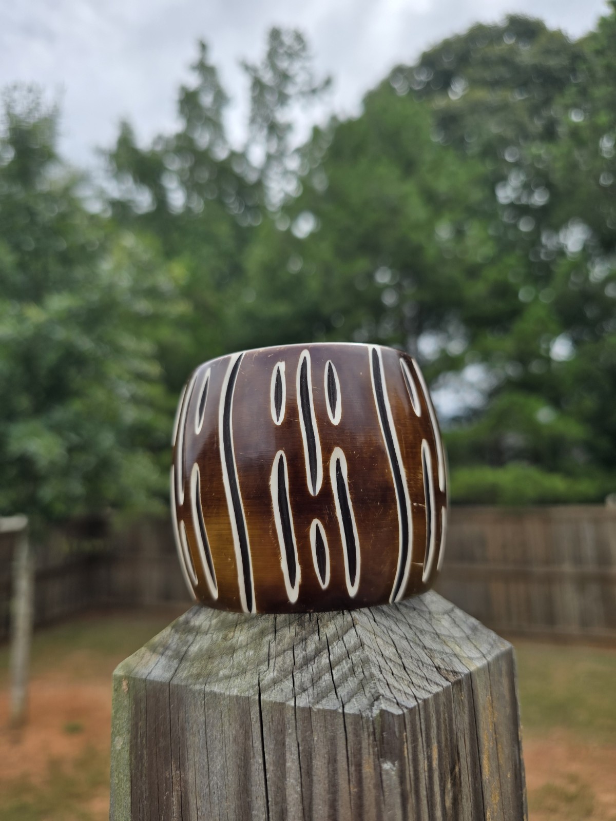 Vintage Monies Copenhagen Chunky Resin Bangle Bracelet Brown White Cutout image 3