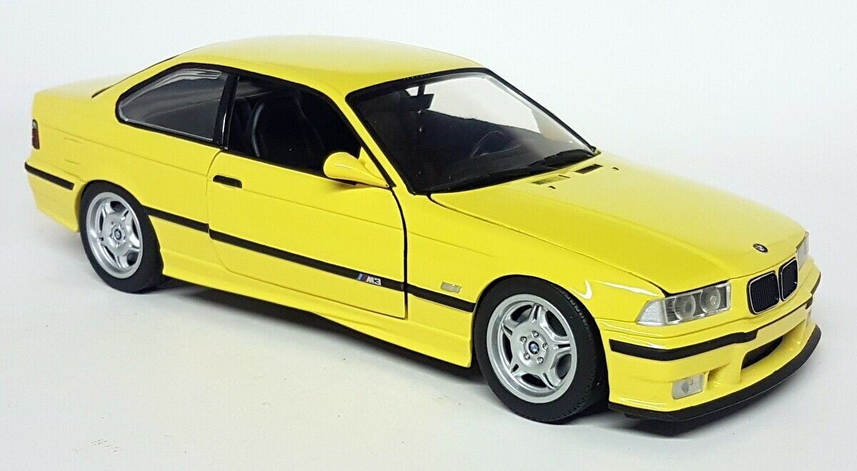 未開封 1/18 BMW M3 GTR Street 2001 yellow BMW M3 GTR STREET 2001 By minichamps 1:18 scale — CS-DIECAST