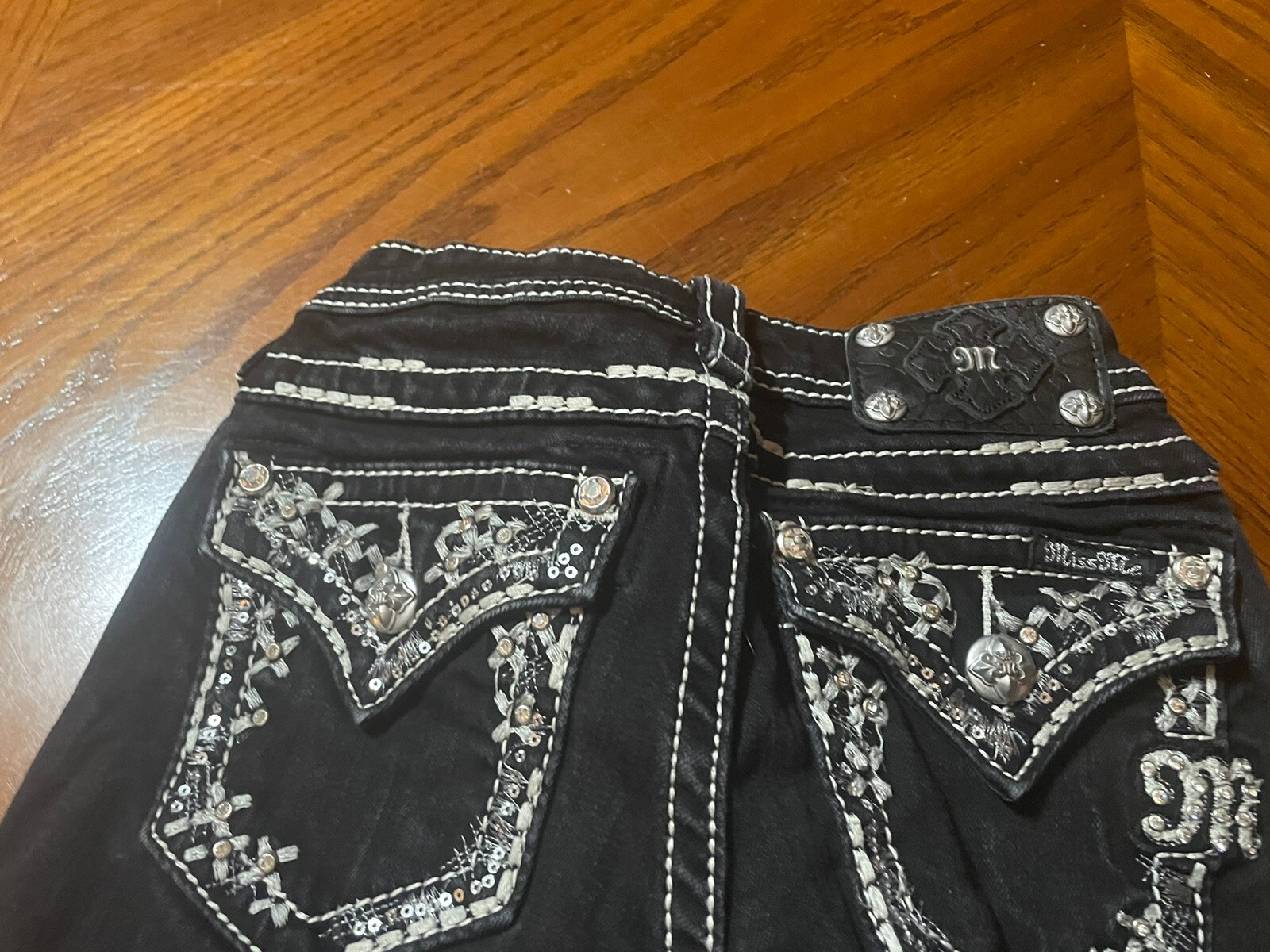 Picture 5 of 6