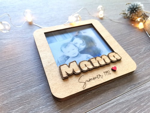 Magnetic Photo Frame Fridge "Mama", Gift for Mom, Fridde Engraved Picture Frame - 第 1/7 張圖片
