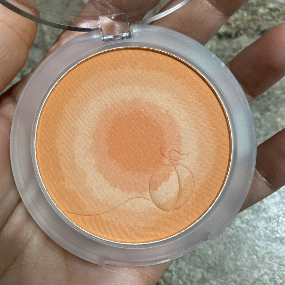 Essence Got A Crush On Apricots Aura Blush, Scented Like Apricots Rare - Image 3 of 3