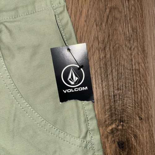 Volcom Shorts Youth 28 Green Riser Relaxed Rise Chino Skater Y2K NWT - Picture 4 of 10