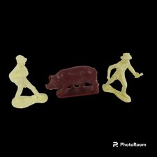 VINTAGE 1960 MARX FARMERS FARM PLAYSET FIGURES SET OF 2 54MM BONUS PIG FIGURE