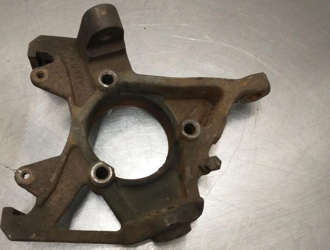 1990-2001 Jeep Cherokee Driver Left Front Spindle Knuckle OEM - Image 4 of 4