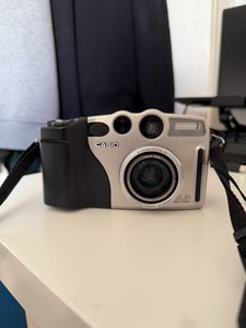Casio Exilim EX-QV-3000EX Digital Camera 3.3MP, Silver with Case