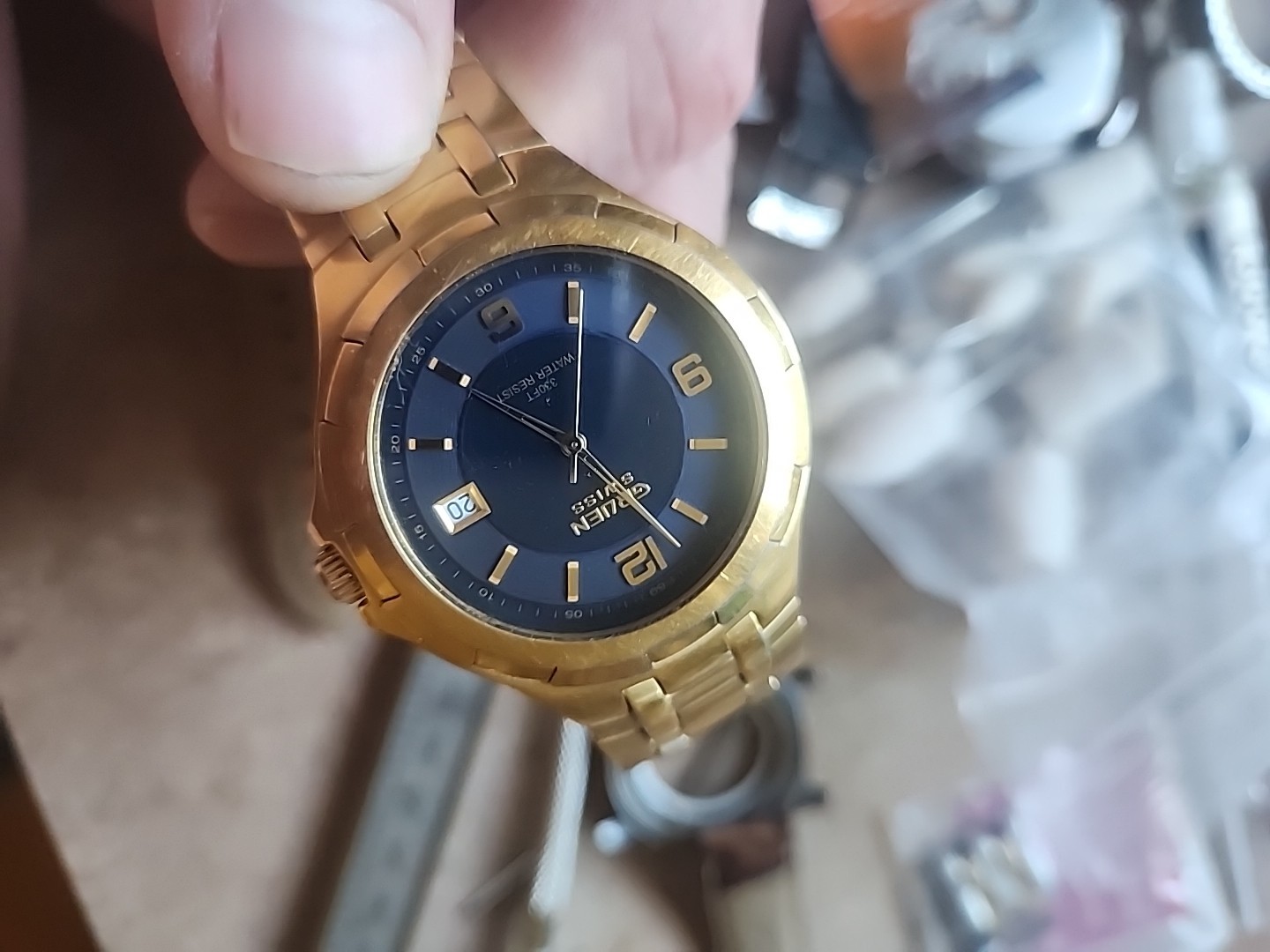 Picture 1 of 6