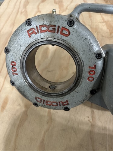 Ridgid 700 Pipe Threader And Pipe Dies - Picture 8 of 17