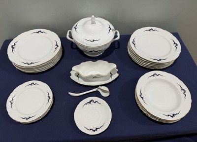 ANTIQ BOHEMIA THUN 1794 PORCELAIN CHINA SET 26 PC WHITE/BLUE/14K GOLD TRIM-CZECH
