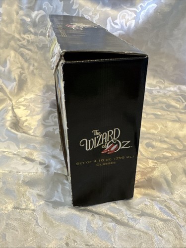 Wizard of Oz Set of 4 Drinking Glasses 10oz Dorothy Tin Man Scarecrow Lion w/BOX - Picture 2 of 9