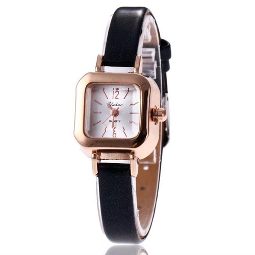 Distinctive Women's Watch in Retro Design for Fashion and Functionality - Picture 4 of 17