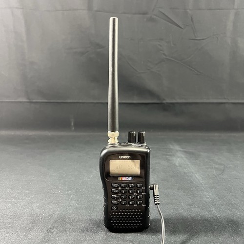 Uniden BC72XLT NASCAR Racing Hand Held Scanner With Charger Works Excellent