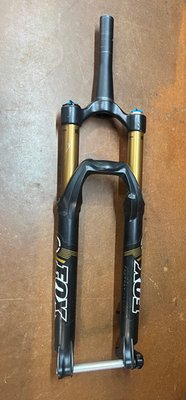 FOX performance 32 27.5インチ　15 x 100 Fox Factory 32 Float 27.5