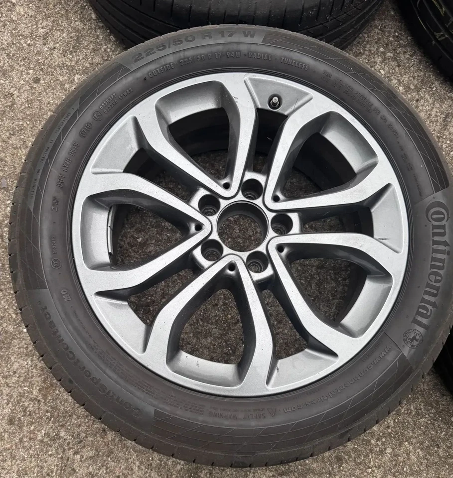 Orig. Mercedes C Klasse w205 17 Zoll Alu Conti 225 50 R17 Sommerräder 2054010200 - Bild 3 von 4